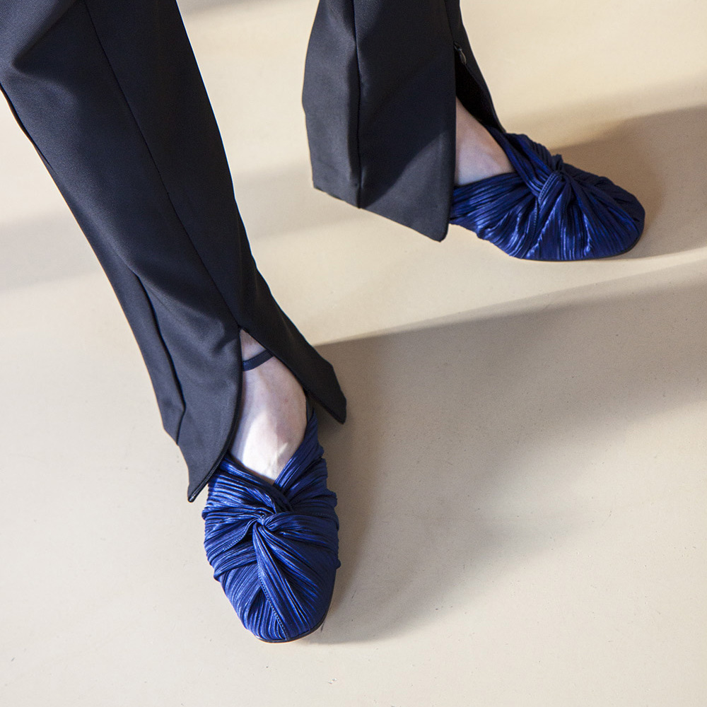Twist pointed flat shoes_Blue