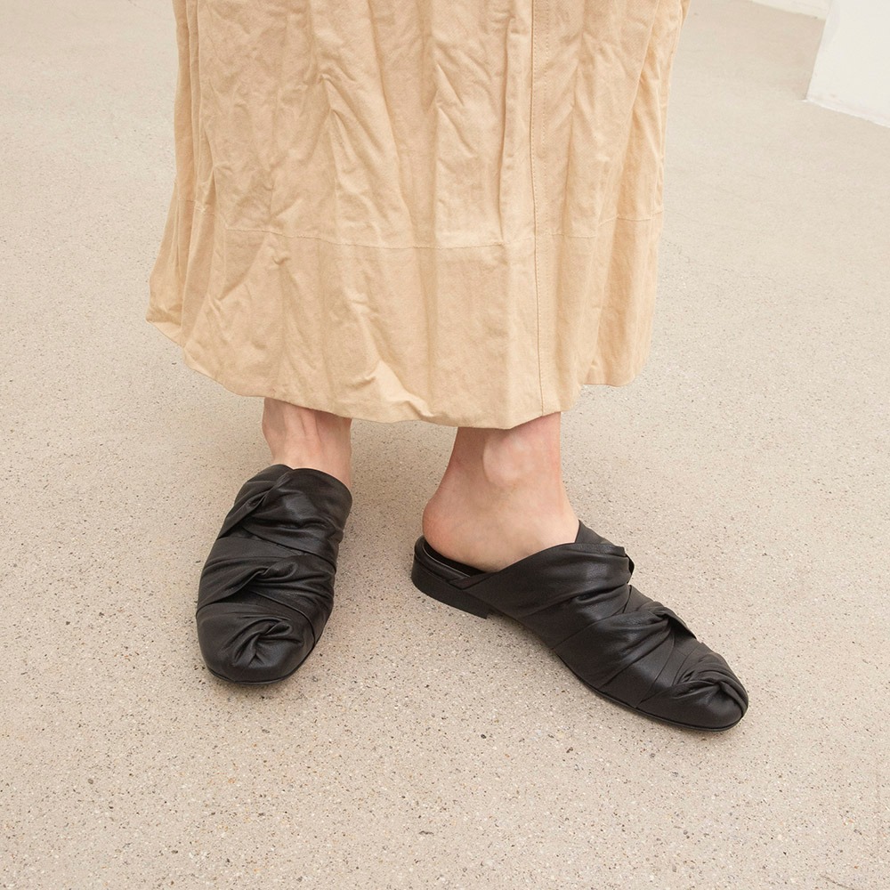 3 knotted flat mules_Black
